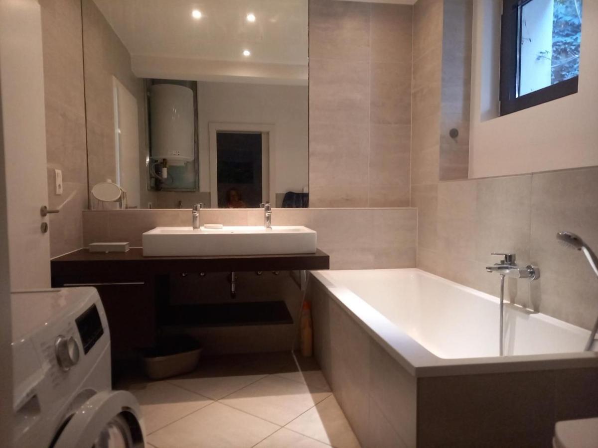 Villa Malibu ماندوليو لا نابول المظهر الخارجي الصورة
